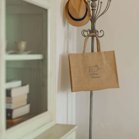 Appartement Lithos Pýrgos